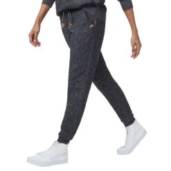 Tentree® Bamone Sweatpant - Women -Gildan T-Shirts Shop a104b0e786e7e0b3e53eec465fed403c2ab368661627e2168000e7eb2727a238 1