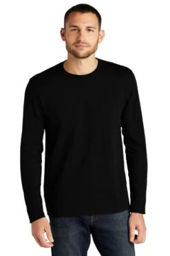 District® Re-Tee® Long Sleeve T-Shirt -Gildan T-Shirts Shop dt8003 black model front