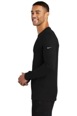 Nike Dri-FIT Cotton/Poly Long Sleeve Tee -Gildan T-Shirts Shop nkbq5230 black model side 012019