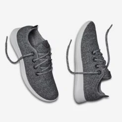 Allbirds Wool Runners Sneaker - Men -Gildan T-Shirts Shop pair natural grey 1